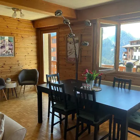 Large With View Apartment *